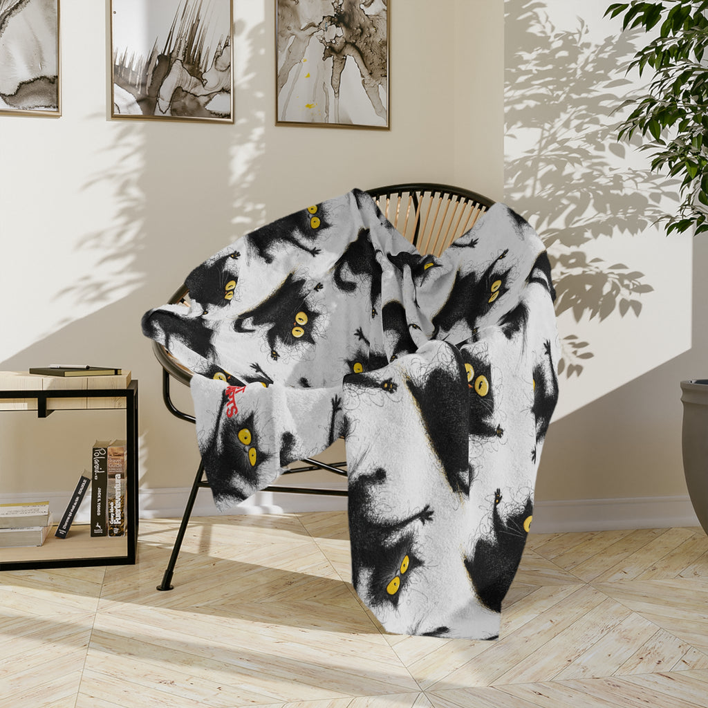 Cozy Cat Print Blanket for Cat Lovers, Soft Microfiber Throw, Ideal for Halloween Decor, Gift for Pet Owners, Snuggly Comforter
